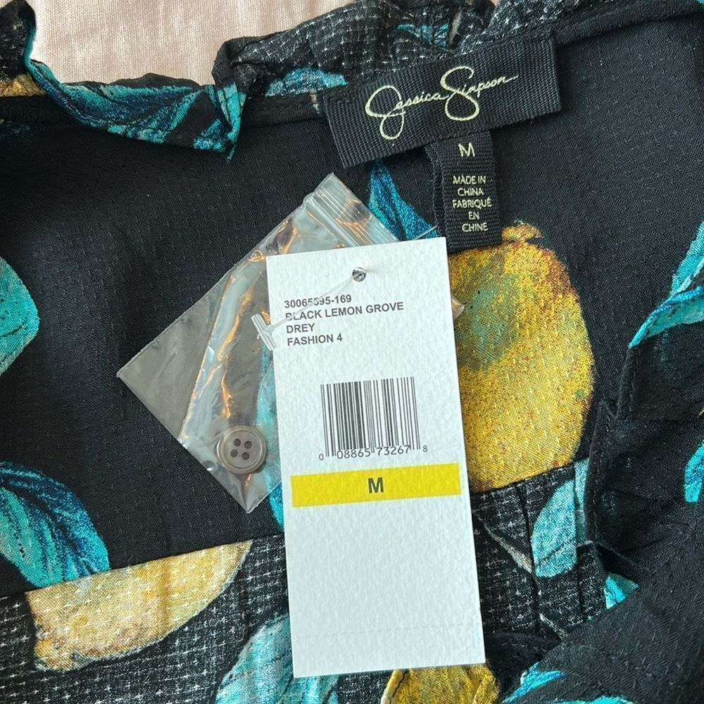 NWT Jessica Simpson Top(size medium) - Picture 7 of 8